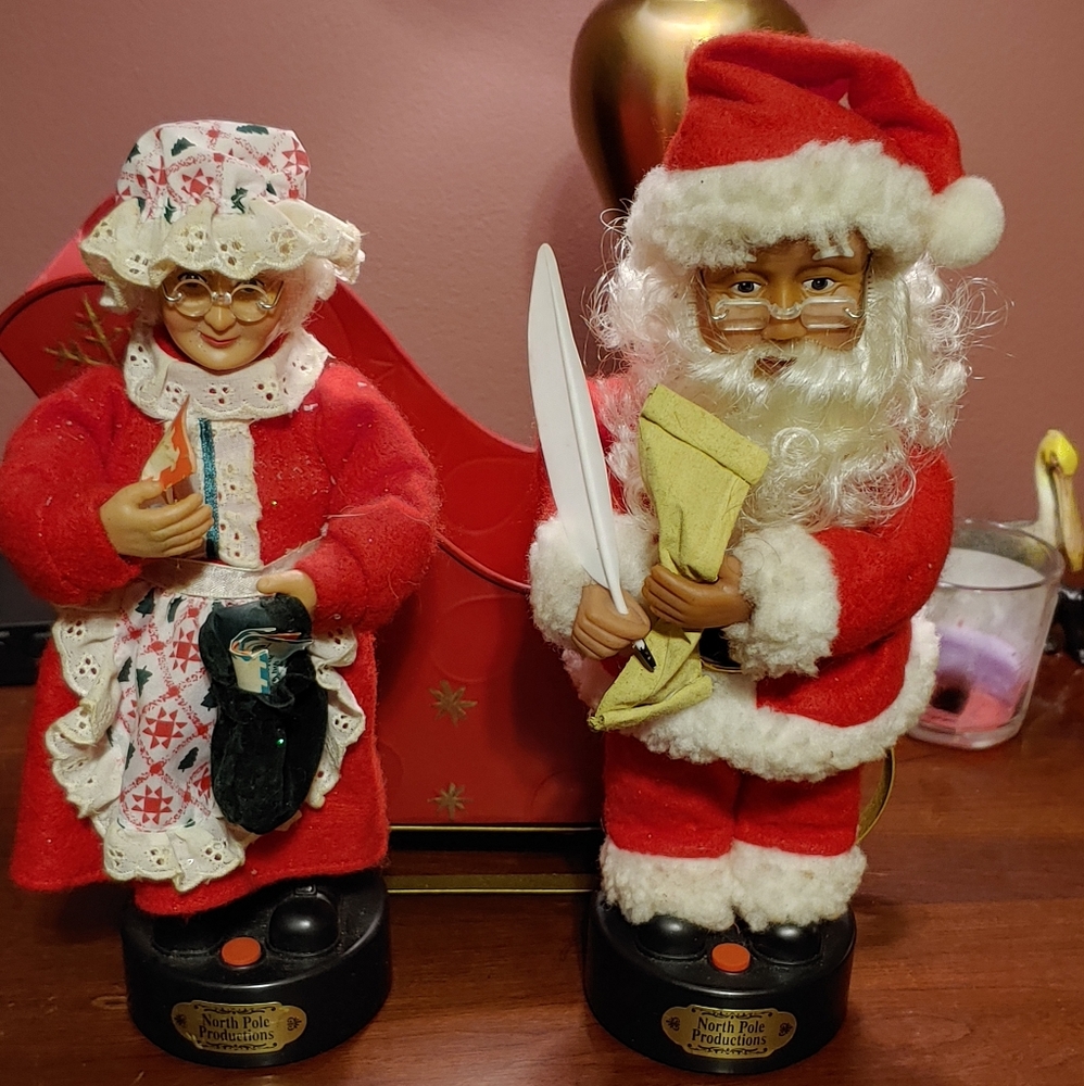 Vintage 🎅 Santa & Mrs. Clause